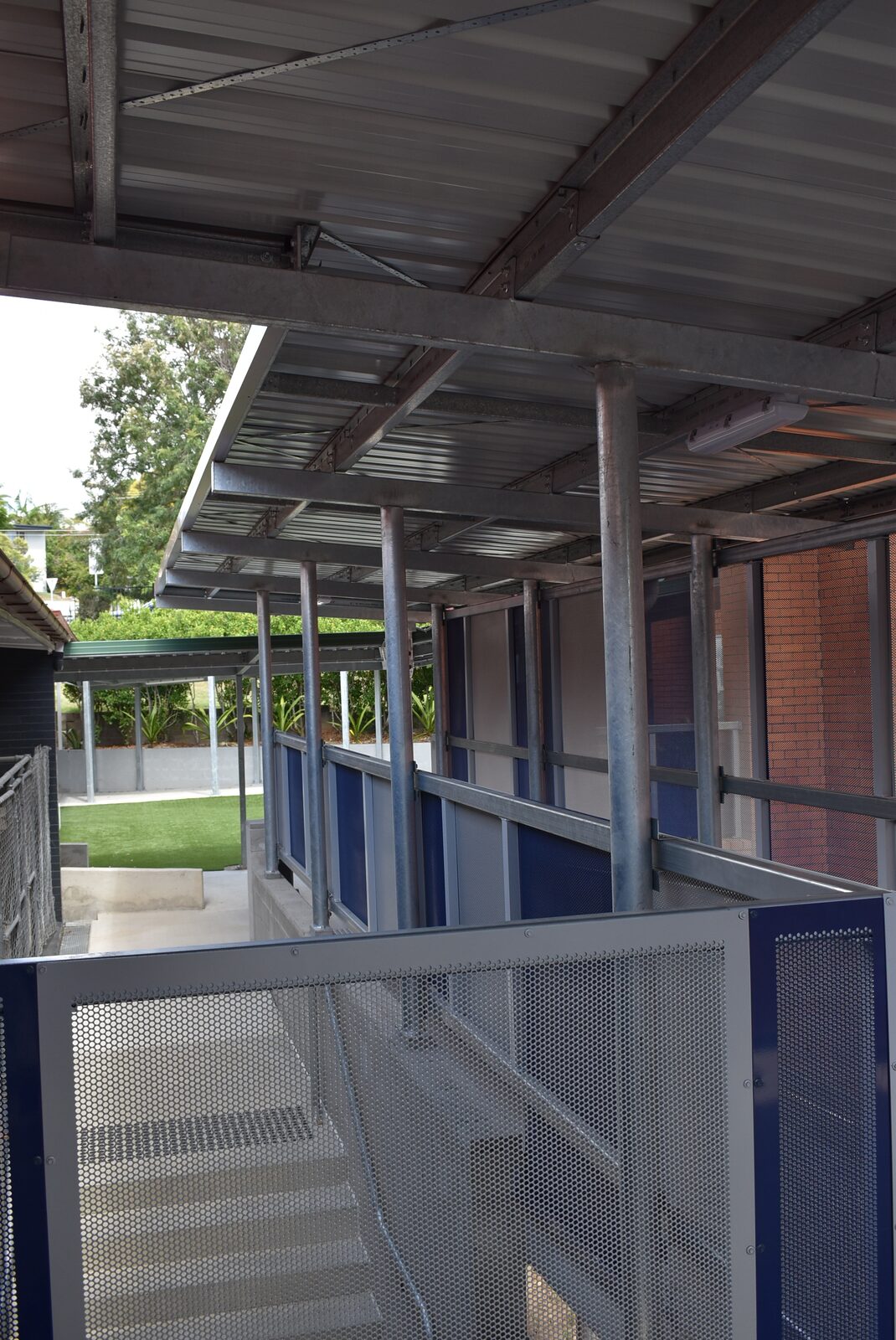 Balmoral State High School — first floor walkway